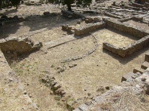 800px-Morgantina_bouleuterion1_by)Morgantina07