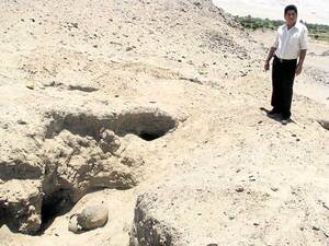 Looting damage Ocucaje in 2010 from Noticias de Nasca